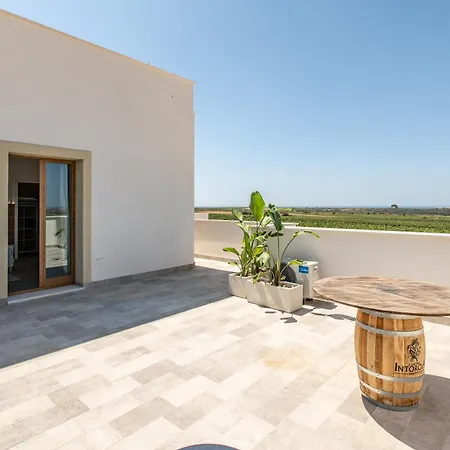 Casale Gorghi Tondi House E Vineyard
