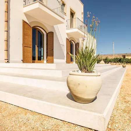 Villa Casale Gorghi Tondi House E Vineyard